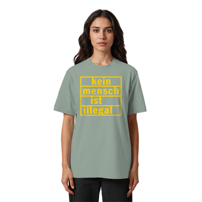 Kein Mensch ist illegal (Gelb) - Oversized T-Shirt