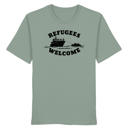 Refugees Welcome at sea (Schwarz) - T-Shirt