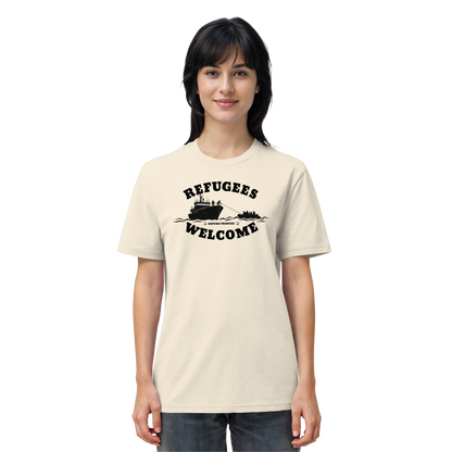Refugees Welcome at sea (Schwarz) - T-Shirt