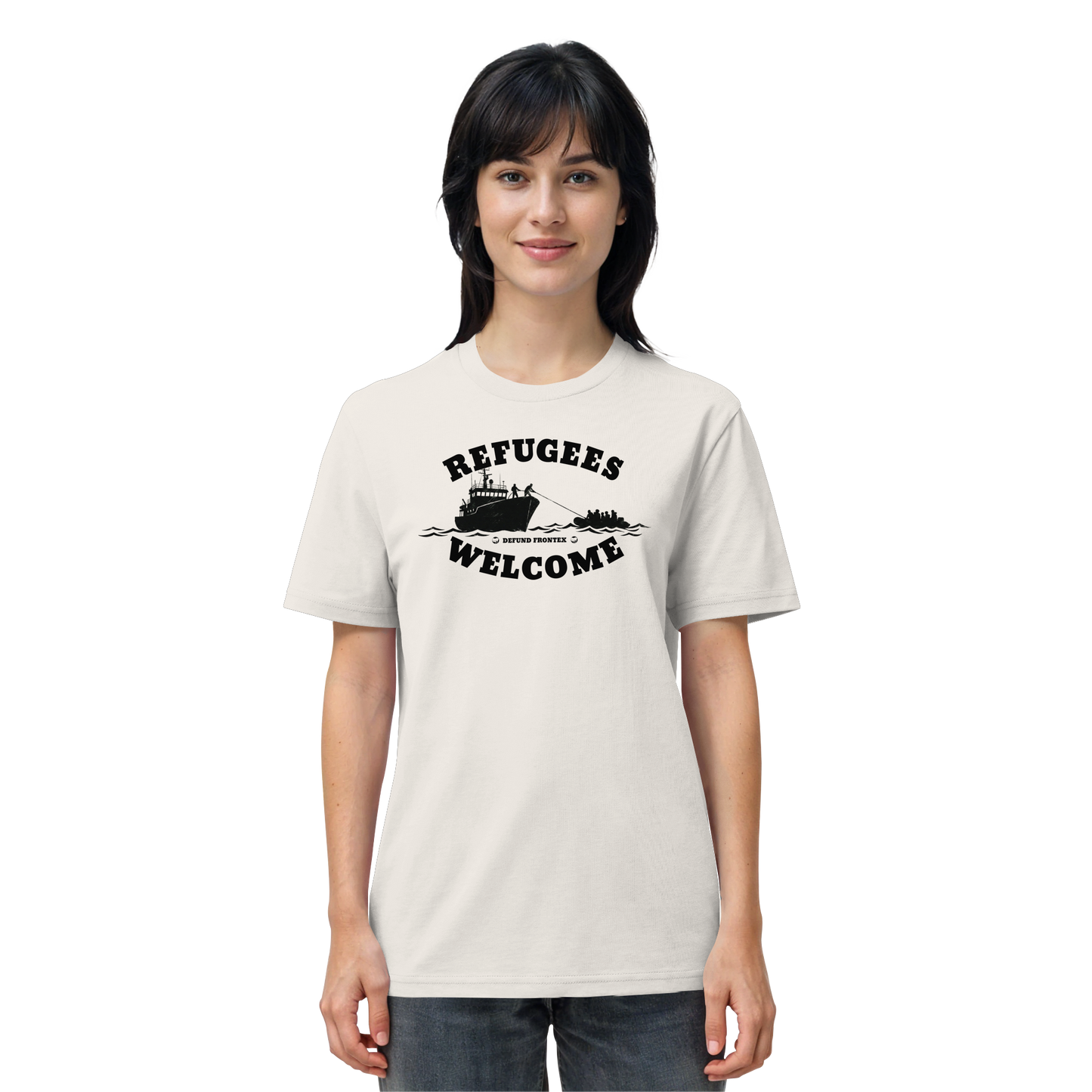 Refugees Welcome at sea (Schwarz) - T-Shirt