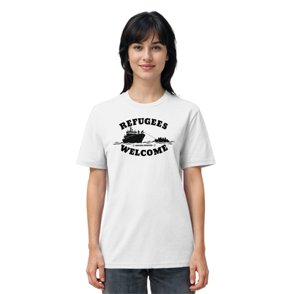 Refugees Welcome at sea (Schwarz) - T-Shirt